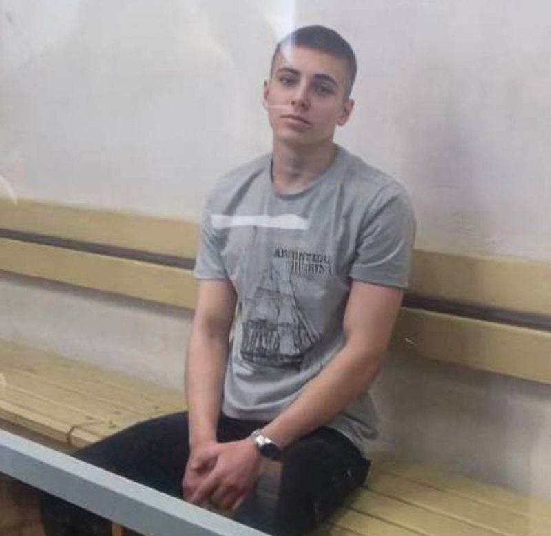 viasna96's tweet photo. Падтрымайце 19-гадовага Іллю Верамеева, якога асудзілі да 6,5 гадоў калоніі за заклікі дзейнічаць супраць вайны

«Ён вельмі верыць у беларусаў і Украіну, што ўсё будзе добра», — кажа сястра хлопца. https://t.co/R7LioPjTTy