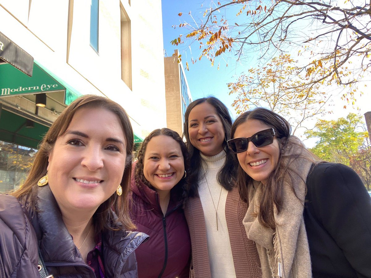 The Flo Recruit Roadshow continues with our stop in Philadelphia! Big shout out to LARP (Legal Recruitment Administrators of Philadelphia ) for being such a great partner! 🚗🚗🚗 Great time hosting this group.

#FloOnTheRoad #legalrecruiting #LARP