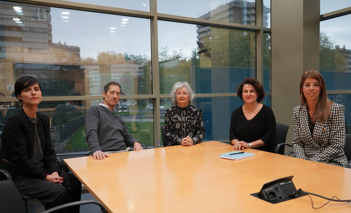 .<a href="/nanoGUNE/">CIC nanoGUNE</a> y <a href="/BICGipuzkoa/">BIC Gipuzkoa</a> afianzan sus lazos para aumentar el impacto social y económico de la nanotecnología. 
nanogune.eu/es/nanogune/sa…