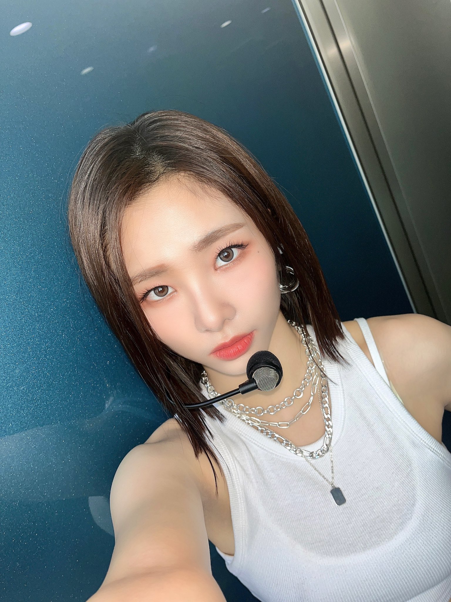 FhmnpdfakAEXpOz?format=jpg&name=large