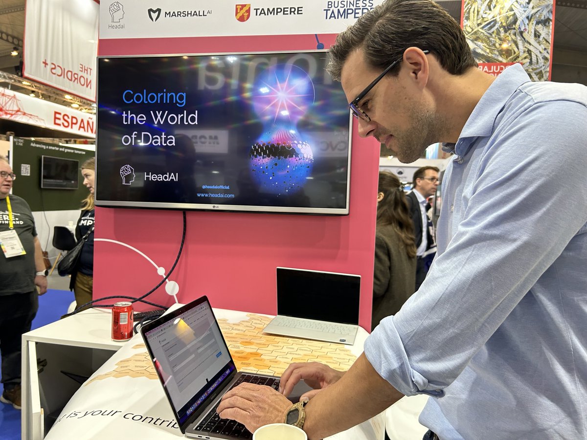 Headai meeting partners and selling our forecast products in Barcelona. Coloring the World of Data!

<a href="/SmartCityexpo/">Smart City Expo World Congress</a> 
#SCEWC22 #headai #predictiveAnalytics