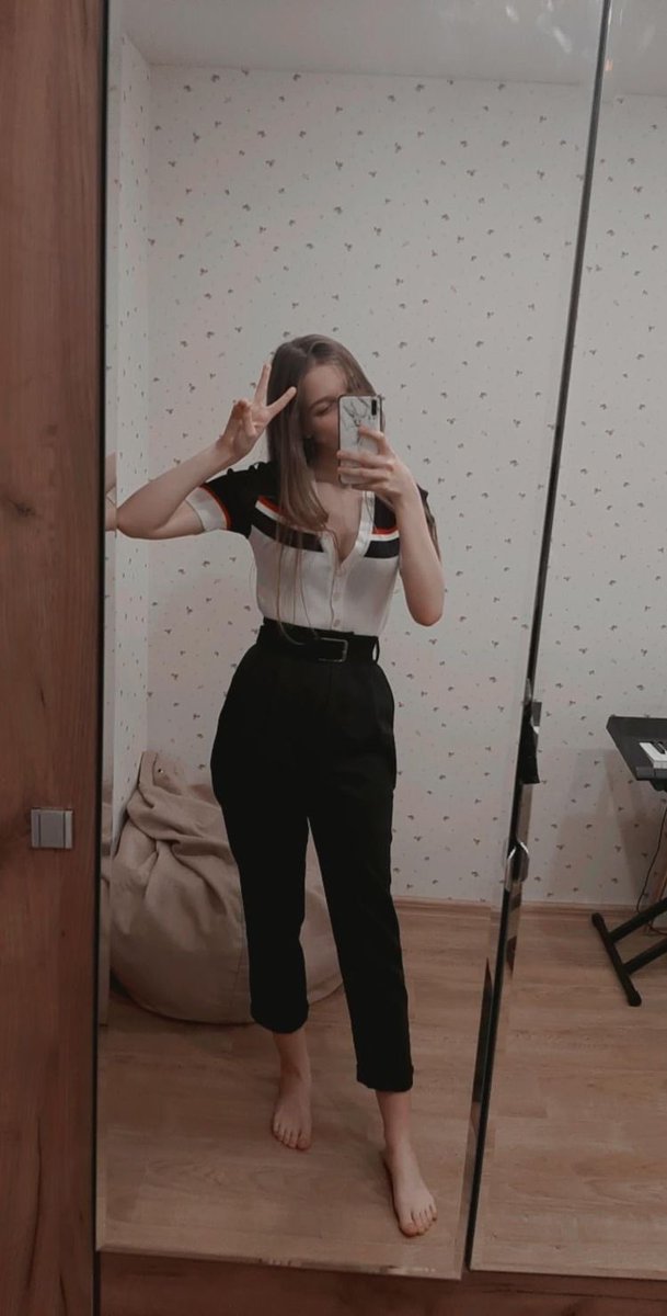 sahibecansuum's tweet photo. Beni mutlu etmek istiyorsan bugüne özel herkes mutlu olsun diye tüm seanslarım 50₺ 😂😂 kaçırma gel #sahibe #köle #sexting #sex #maddiyardım #finansaldestek https://t.co/sTBC3X1qbO