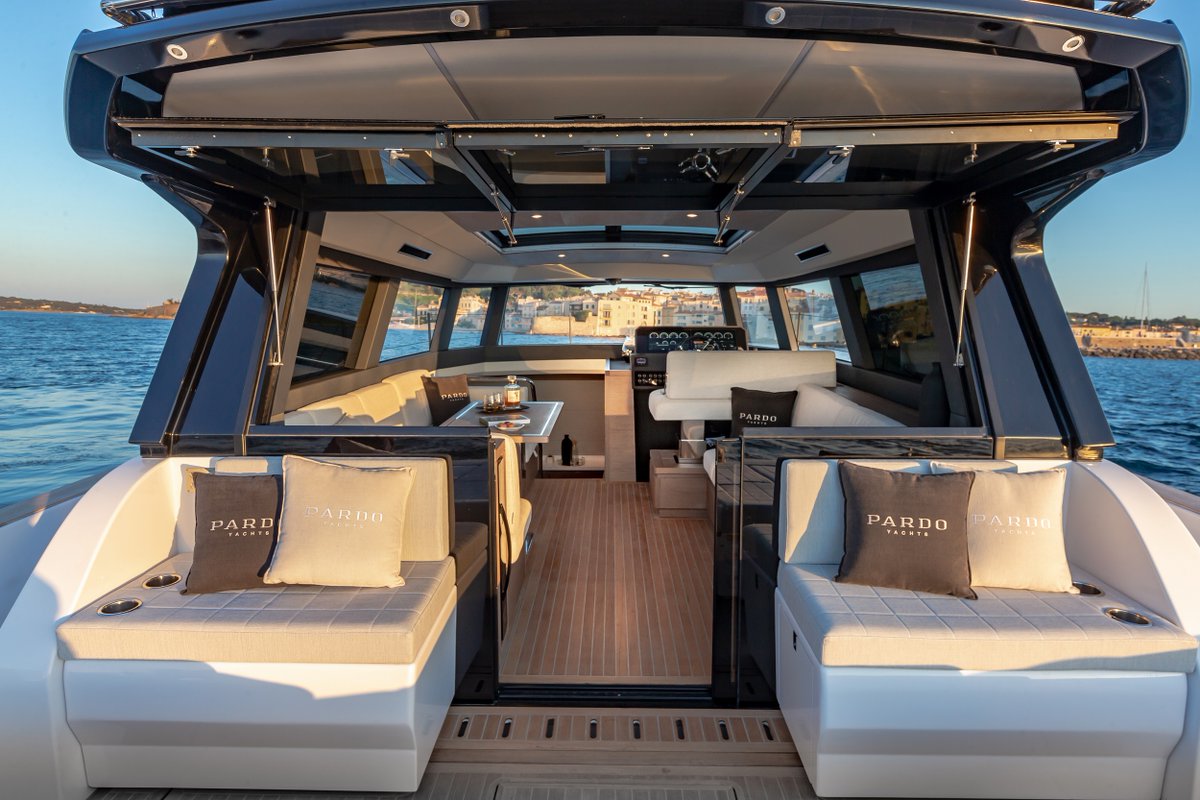 We were delighted that Italian designed @PardoYachts exhibited the GT52 show debut at the @YachtingCannes. We distribute in UK and N Germany.
argoyachting.com/pardo-at-canne…
#pardoyachts  #cannesyachtingfestival #luxuryyacht #italianyacht #cannes #argoyachting #italiandesign #boatshow