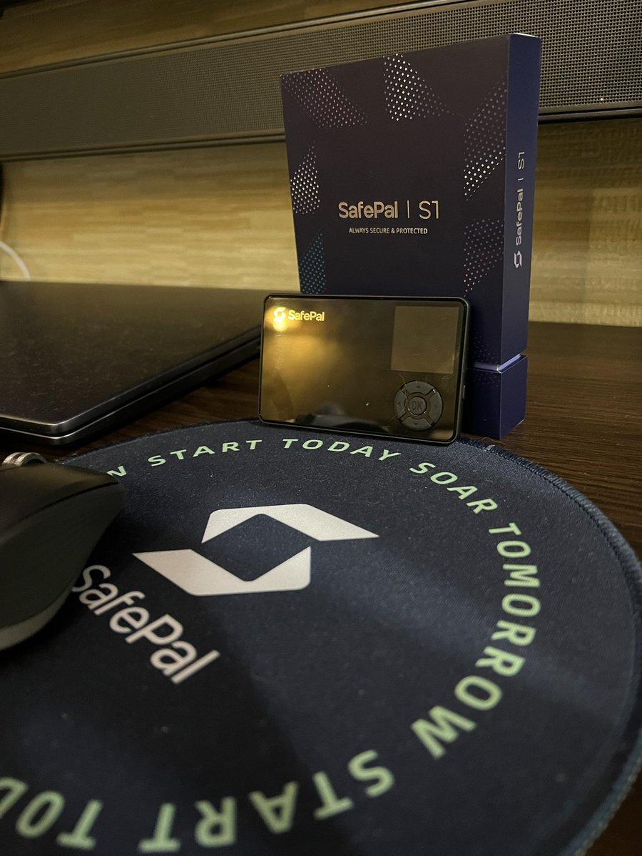 Artem_Bullman's tweet photo. #safepal @safepal the best wallet ever!❤️ https://t.co/A30aezs4KN