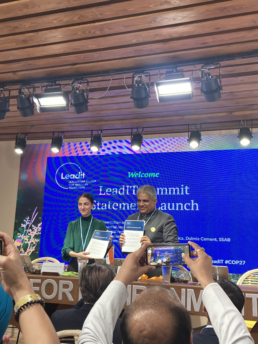 A few min ago #cop27 at the India Pavilion: LeadIT Summit Statement launch with the climate ministers 🇮🇳 @byadavbjp and 🇸🇪 @RPourmokhtari. Statement includes value chain partnership + cooperation on industry transition in 2023 when India chairs G20, Japan G7, Sweden 🇪🇺.