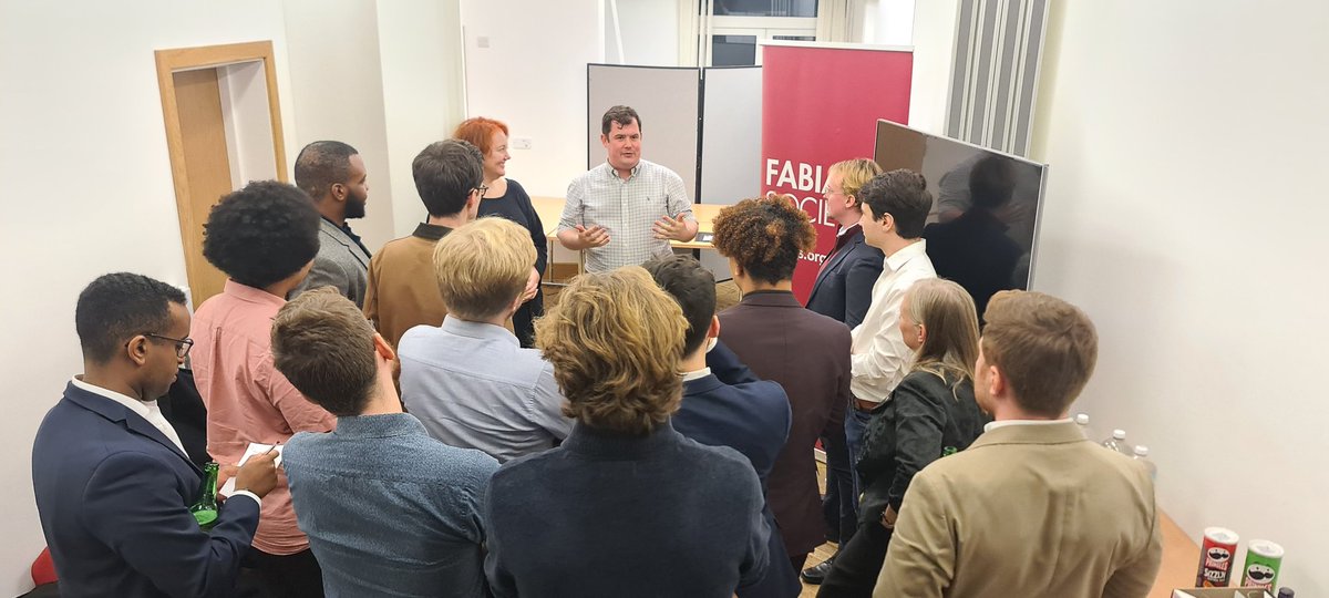 @LGHFabians hosted its inaugral drinks reception last night with fantastic keynote speeches from <a href="/aliciakennedy07/">Alicia Kennedy</a> of <a href="/genrentuk/">Generation Rent</a> and <a href="/AbdiDuale_/">Abdi Duale</a>.

They highlighted the issues at the root of our housing crisis including lack of supply and poor tenant rights.

#Housing #Renters