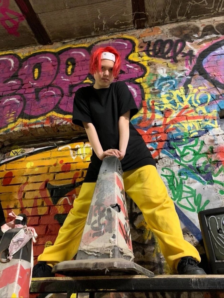 Phoenix_cdt's tweet photo. - Какой твой любимый номер?
- 1 TEAM - TAK!
Из-за наших костюмов нас прозвали миньонами, а так же командой Билайн. Этот кавер был моим дебютным и он запомниться мне надолго! Мне очень нравилось отыгрывать свои парти. 

- Лада https://t.co/foEOPOrsKB