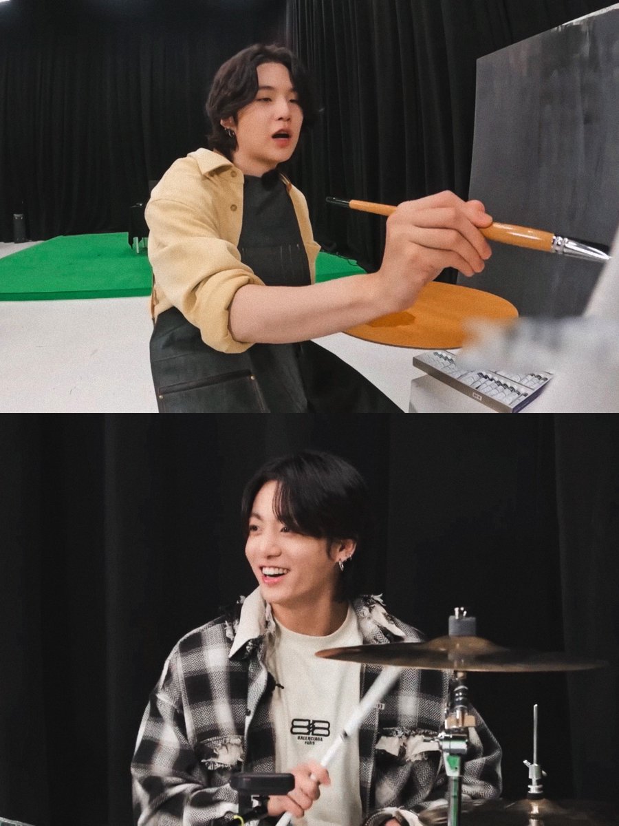 yoonkoous's tweet photo. painter yoongi and drummer jungkook 🫶🏼 https://t.co/oOHYcIM7kc