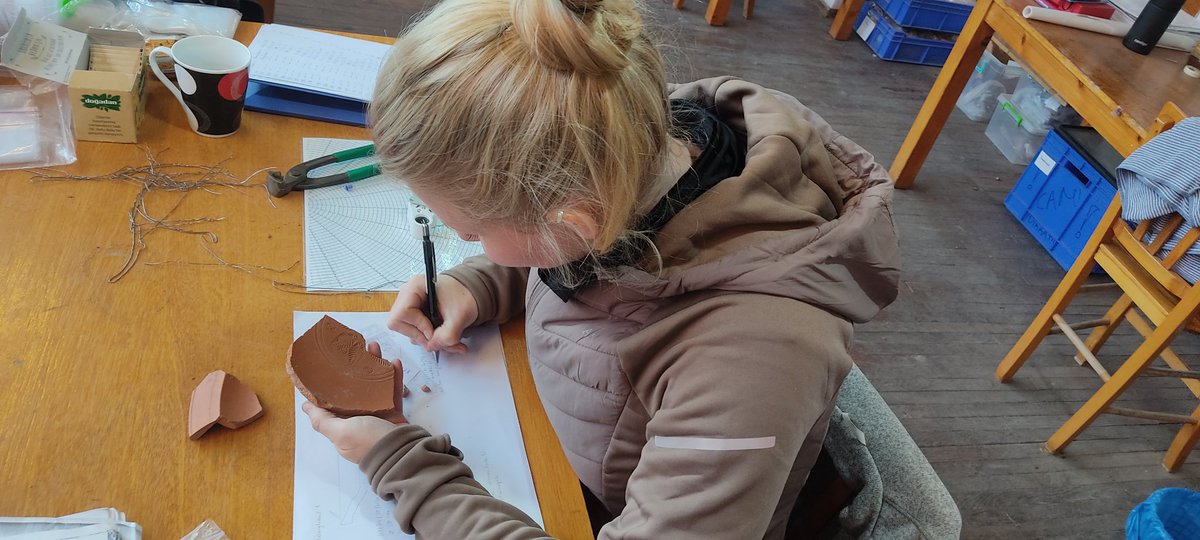 The <a href="/oeai_oeaw/">Österreichisches Archäologisches Institut</a> #pottery season comes to an end...In November, we studied everything in every size, from tiny core drilling fragments to the stunning new finds and African Red Slip Ware. Huge thanks go out to the amazing #Efes pottery depot team🤗