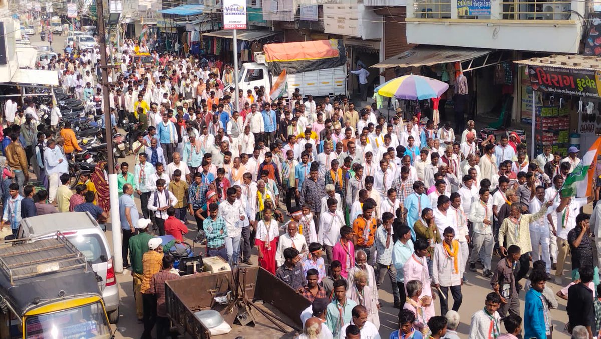 २९ ~ खेड़ब्रह्मा विधानसभा के चुनाव मे भारतीय राष्ट्रीय कांग्रेस पक्ष के उम्मीदवार के तौर पर खेड़ब्रह्मा, पोशिना और विजय नगर से उपस्थित विशाल जनमेदनी के साथ रेली निकालकर चुनाव अधिकारी को नामांकन पत्र दाखिल किया।