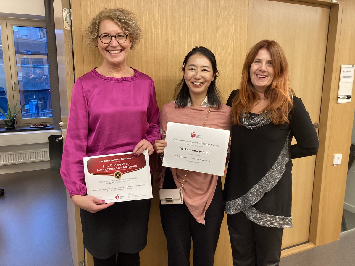 Prize winners 🎉#nurses @prof_stromberg @DrJaarsma Naoko Perkio Kato 🥳