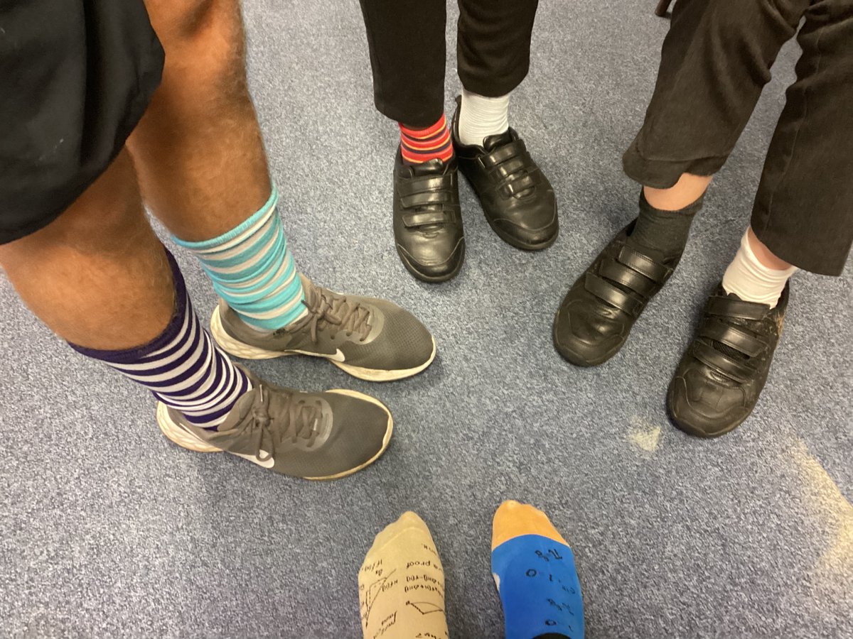 StainesPrepYr6's tweet photo. Celebrating uniqueness and learning about ways we can #ReachOut for #AntiBullyingWeek with @ABAonline Thoughtful and sensitive ways to help, and ask for help as we celebrate with @andyoddsock - what an array of odd socks @StainesPrep #StainesPrepYear6 https://t.co/5JtEdtPGdL