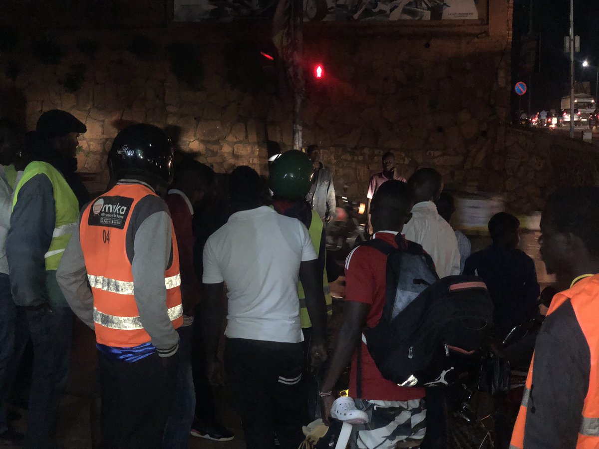 I was sexually assaulted by a boda boda man. While approaching the Acacia junction (round about)I felt someone touch my thigh in a sexual way. I immediately screamed.@EstherBirungi4 <a href="/_lisacharity/">•°•🖤•°•</a> <a href="/AKasingye/">AIGP(Rtd) Asan Kasingye</a> <a href="/FemmeForteUg/">Femme Forte Uganda</a> @Mwanaisha_Musa @ugwomenwriters <a href="/miriamatembe/">Hon. Dr. Miria R.K Matembe (Official)</a> <a href="/FIDA_Uganda/">FIDA Uganda</a>