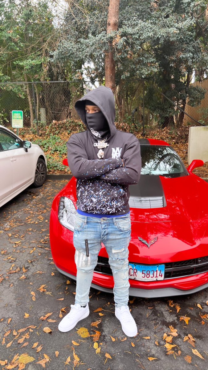 darealquezo's tweet photo. I’m Alive And Ain’t Doing No Time, So I’m Forever Humble, Different Kind, I’m One Of Them Guys, She Gonna Forever Love Me🤞🏾💫 https://t.co/ipIvwuQ9gC