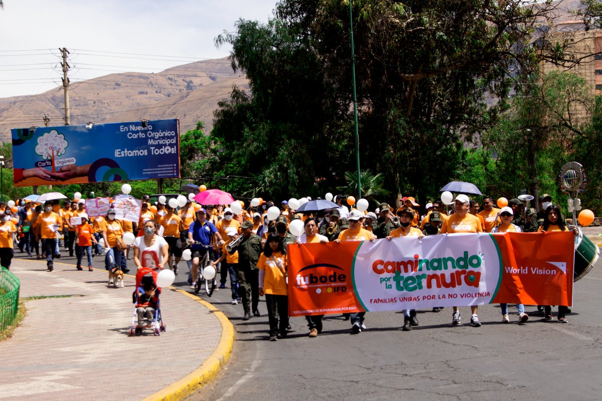 FubodeIfd's tweet photo. #FubodeIFD llevó a cabo el pasado domingo, el Evento "Caminando por la Ternura - Familias Unidas por la NO Violencia", junto a @WorldVisionbo y muchas otras entidades aliadas. 🥳 GRACIAS!!! A TODAS LAS FAMILIAS PRESENTENTES!!! 🥳 @VisionFund
#entidadfinanciera #IFD #RSE #Bolivia https://t.co/lI2WslEhSf