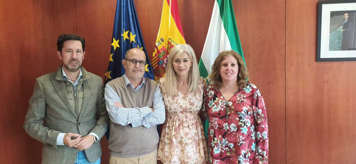 Patricia_Pozo_'s tweet photo. Gracias a @UGTEducaAnd por sus aportaciones en la reunión que hemos mantenido hoy. El diálogo constructivo con el sector permite afianzar nuestro sistema educativo, fortaleciendo sus pilares. https://t.co/49Qw2Wl8FO