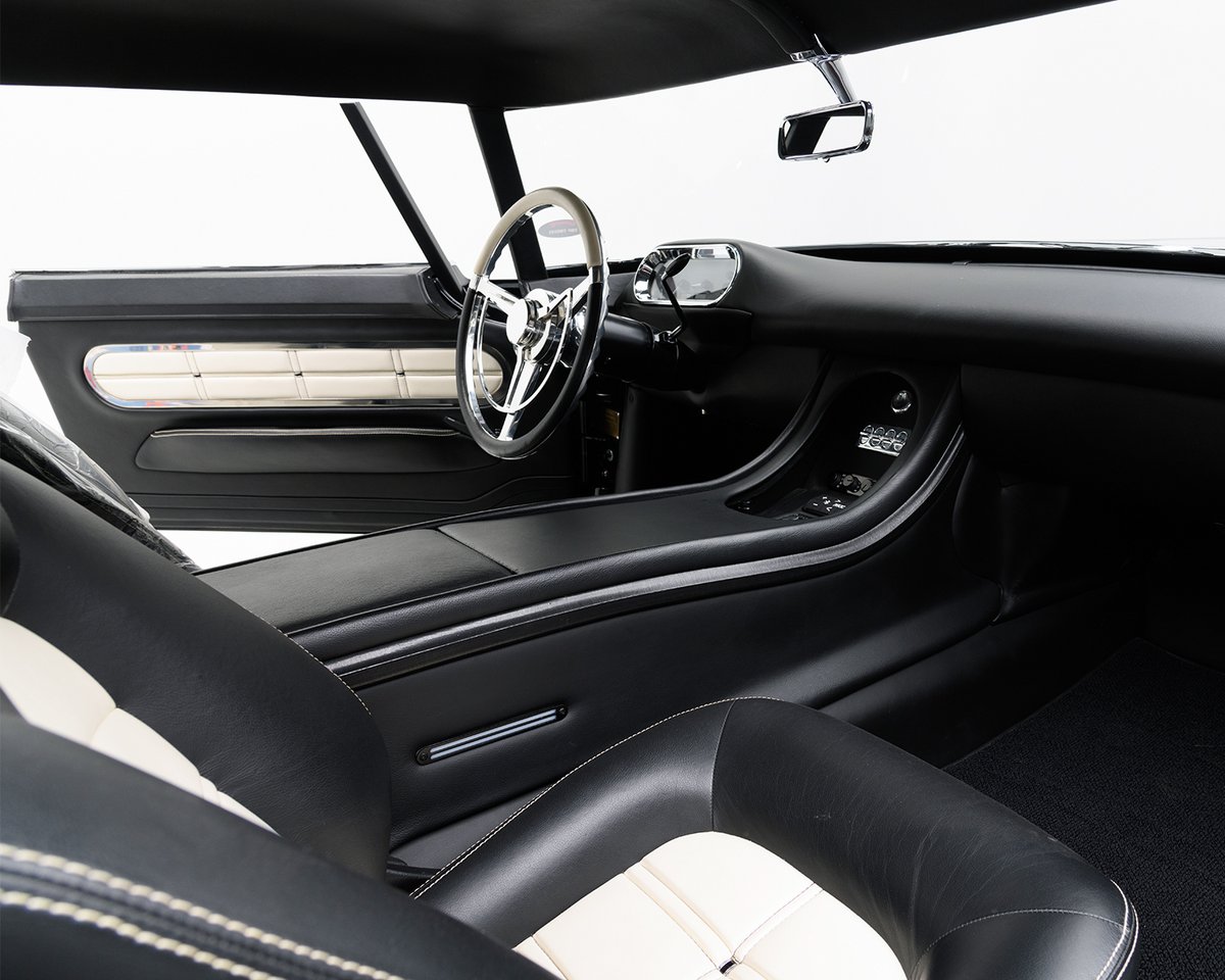 Barrett_Jackson's tweet photo. This 1956 @LincolnMotorCo Continental Mark II is sure to turn heads. Featuring a Jon #Kaase 520ci V8 under its hood, next-level elegant customization and new-age technology
Offered with No Reserve during the 2023 Scottsdale Auction
Read more: https://t.co/tjsjzbiTvp https://t.co/uZ1cc6iNmD