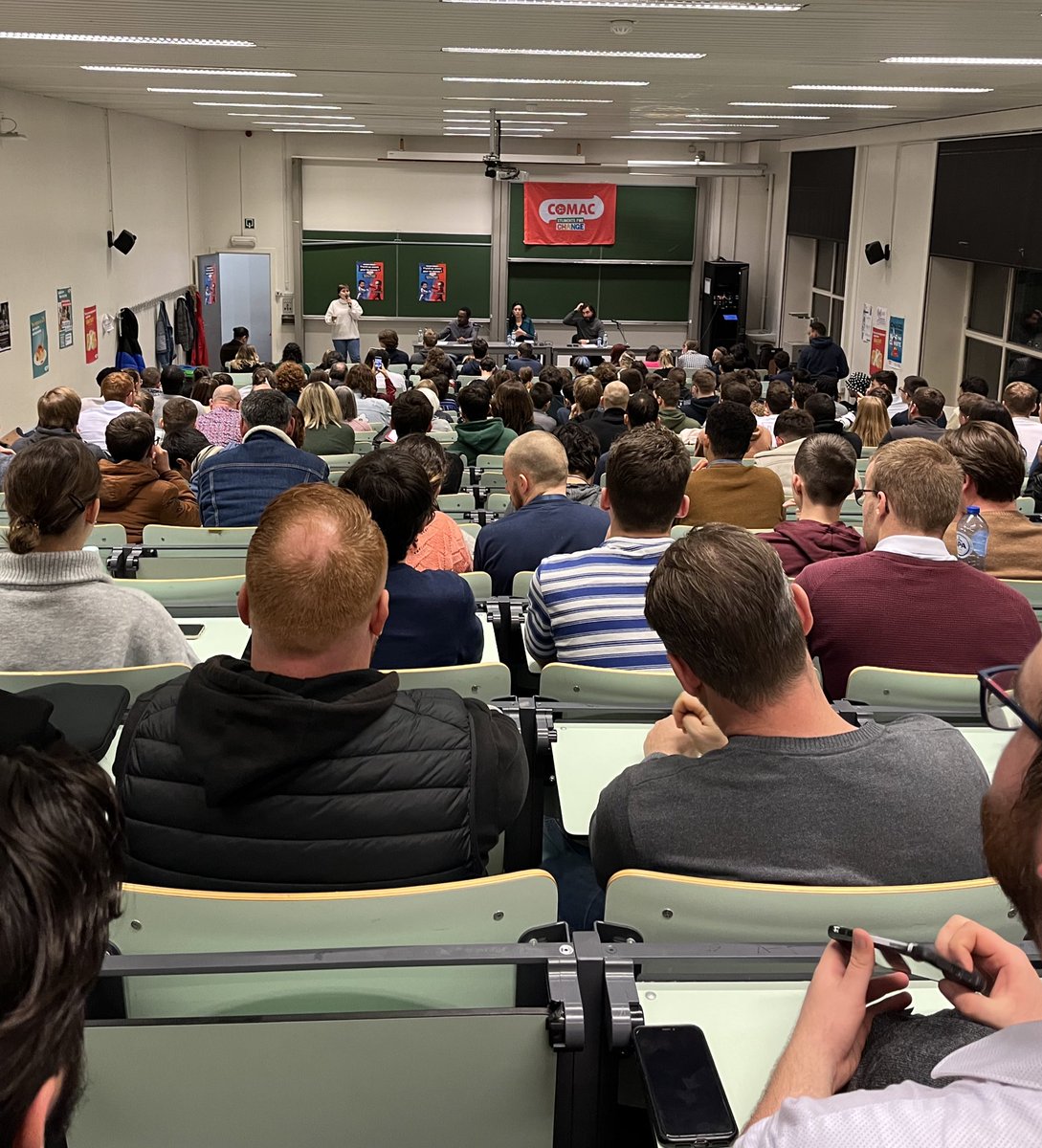 Octave Daube (@daubeoctave) on Twitter photo Salle comble à Mons pour le débat <a href="/GLBouchez/">Georges-L BOUCHEZ</a> vs @GermainMugemang
Ça risque d’être… enthousiaste 🤧
Bravo Comac Mons pour l’organisation! Salle comble à Mons pour le débat <a href="/GLBouchez/">Georges-L BOUCHEZ</a> vs @GermainMugemang
Ça risque d’être… enthousiaste 🤧
Bravo Comac Mons pour l’organisation!