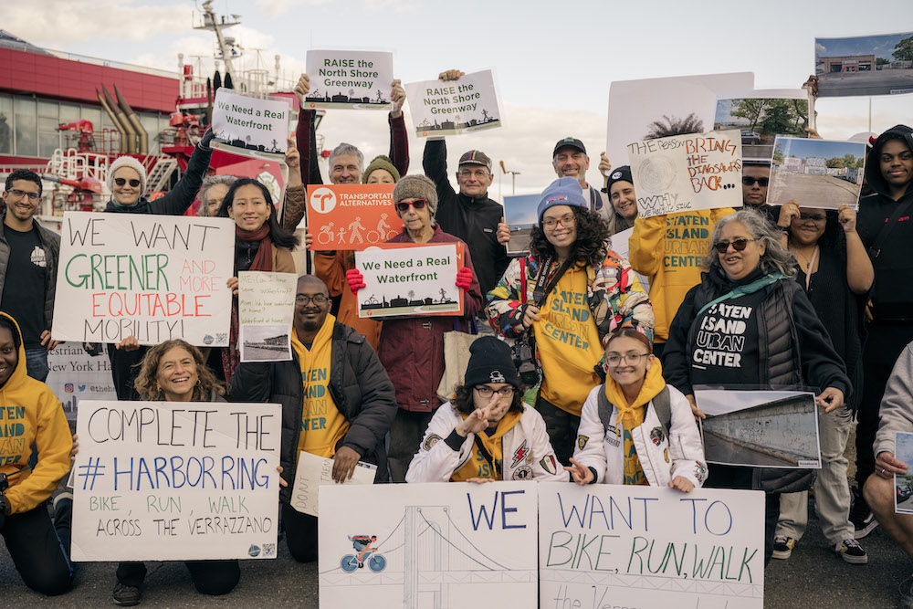 Let’s RAISE the North Shore Greenway!

We rallied to highlight inequities along Staten Island's North Shore waterfront &amp; call for portion of federal RAISE grant funding to go toward planning the North Shore Greenway.

Join our campaign: p2a.co/bu8muvu