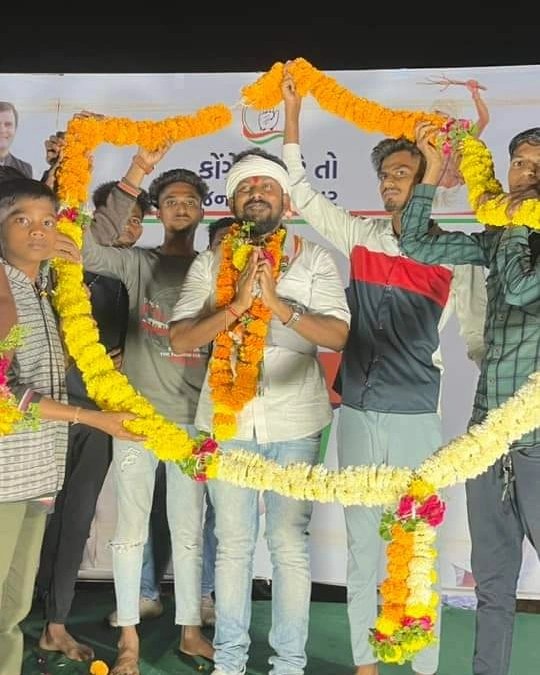 ચીખલી તાલુકા ના ધોલાર ગામે સંઘર્ષ સભા યોજાઈ