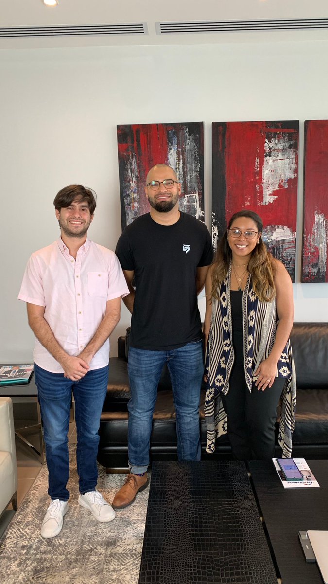 CasaDeBaterias's tweet image. La semana pasada estuvimos junto a nuestros amigos de @GEmobility ⚡️ para la grabación de un podcast donde hablamos de la Expo E-Movilidad 2023 y otros temas muy interesantes del mundo de la movilidad eléctrica.  

¡Estén pendientes al estreno de nuestro podcast!