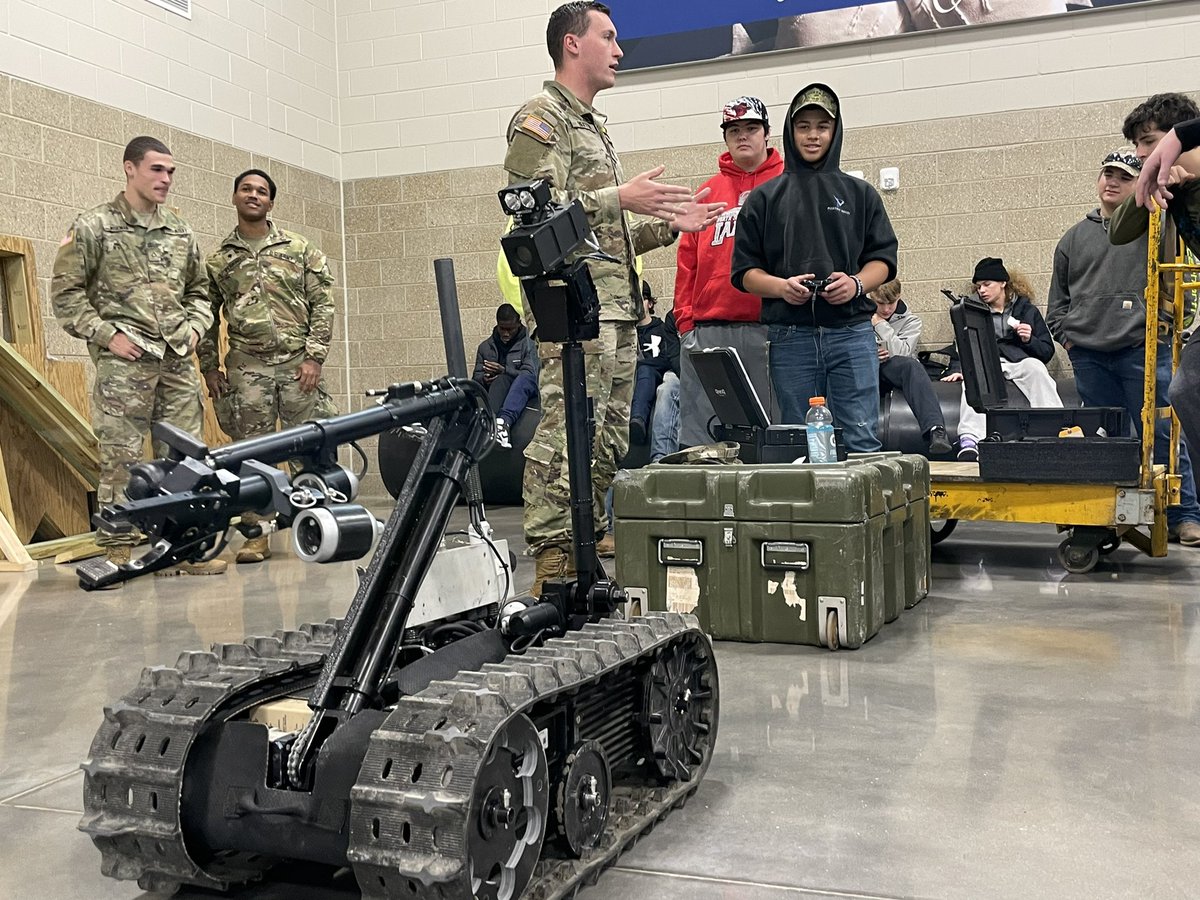 NSIndus_Tech's tweet image. Thank you for having us @IowaNatGuard 
#skilledtrades @NorthScottCSD @NorthScottHS