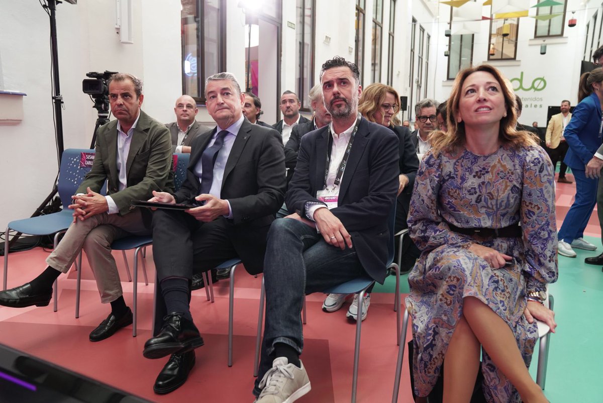 4KSummit's tweet photo. Moments of the Audiovisual HUB in Spain panel at the second edition of @4KSummit in @PoloDigitalMLG 

✔@Miliu3000 - @GRUPMEDIAPRO 
✔ Miquel Rutllant - @laviniagroup  Lavinia
✔Javier Valero - @gruposecuoya   

@AndaluciaJunta - @canalsur - @malaga 

#4KSummit 🗓️ November 14-18 https://t.co/S50oqsveVL
