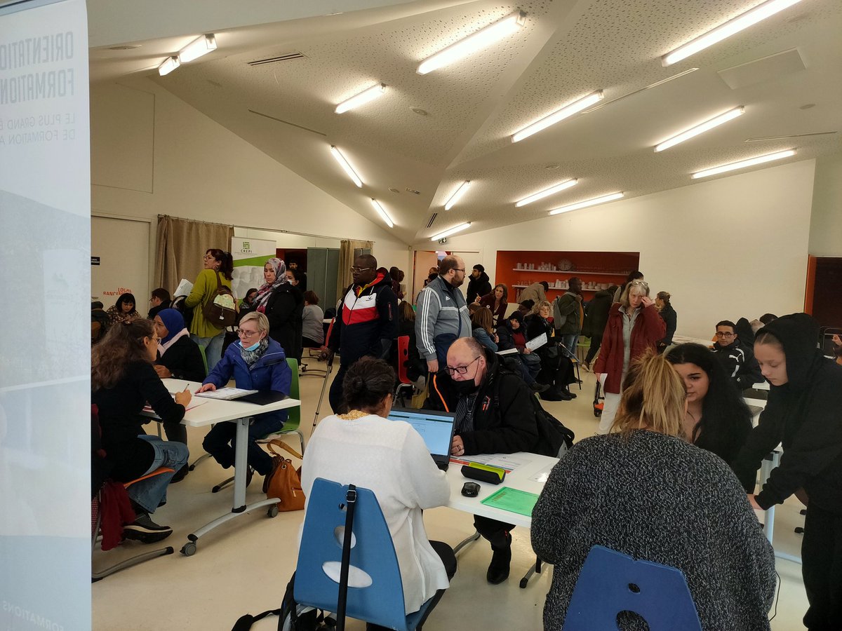 L'Equip'Emploi @poleemploi_GE #MulhouseDoller au cœur du quartier #Wagner pour parler handicap et emploi, sensibiliser et informer #un_emploi_pour_tous 👏
Merci à #CapEmploi #MDPH #CRM et nos autres partenaires présents pour recruter👍#Up_Interim, #Le_relais_est, #Crepi