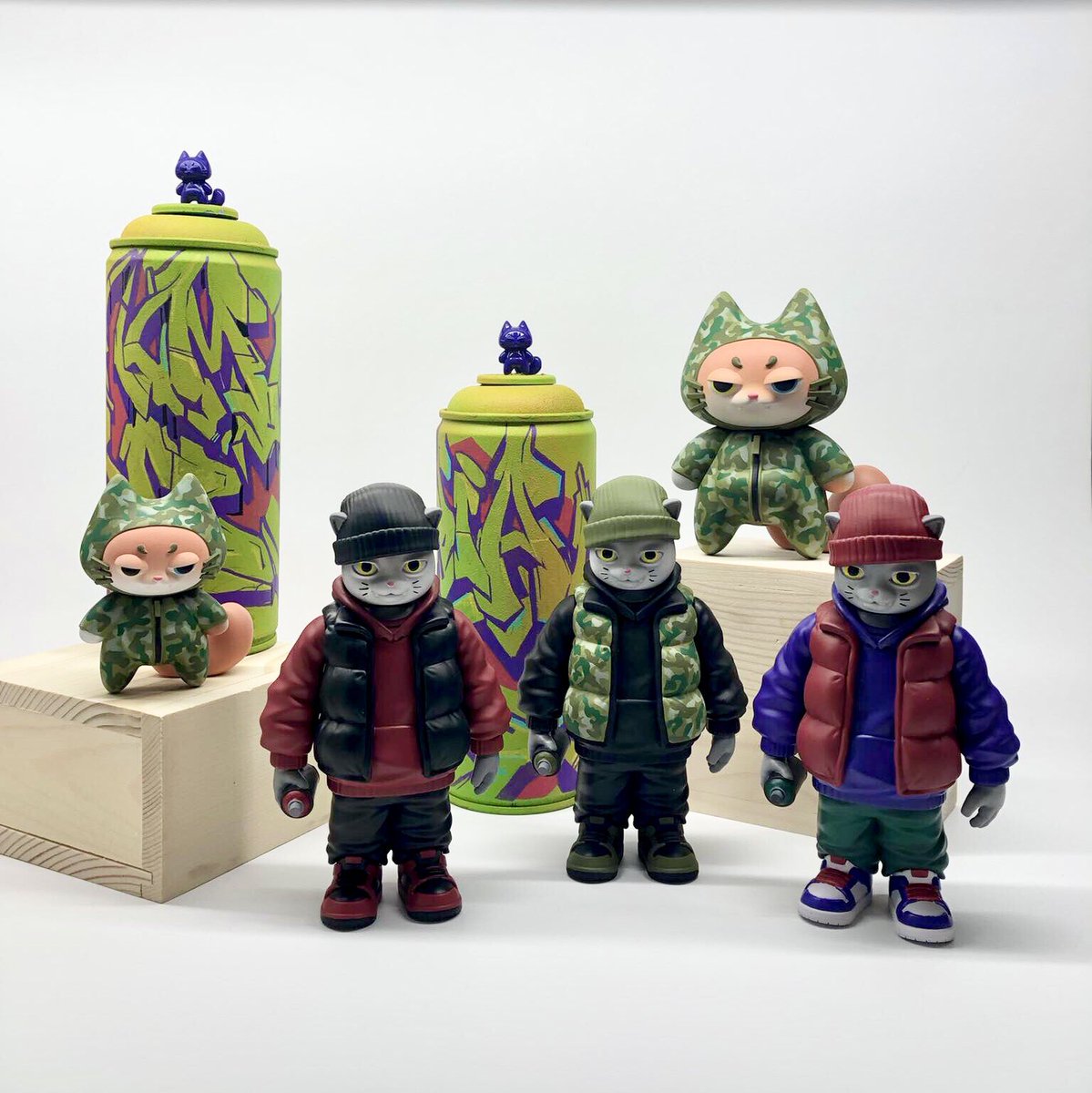 niakie0613's tweet photo. Namjoonie, Hobi, @bts_twt boys you want? Hihi our babies, now painted. These were displayed at Unbox Fest just this weekend. ๐ป
#HoodCats #HoodKitties https://t.co/03IIutJY9L