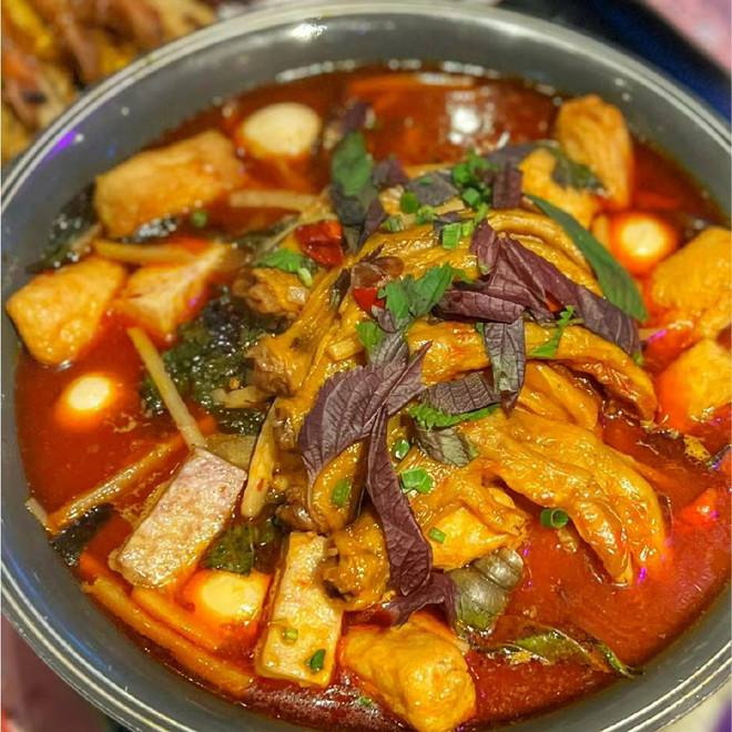 339Erin222's tweet photo. .The hot pot is gurgling, my heart is thumping🤭🤭🤭 https://t.co/PJhBRZ31wS