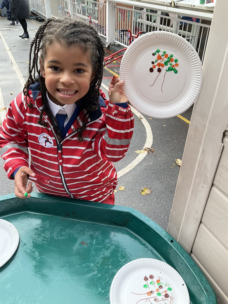 AbbeyPrimary's tweet photo. R said “I am using orange, green and brown for my tree because these are the colours we see in Autumn” #rec #art #forestactivities https://t.co/oOyzRnNupL
