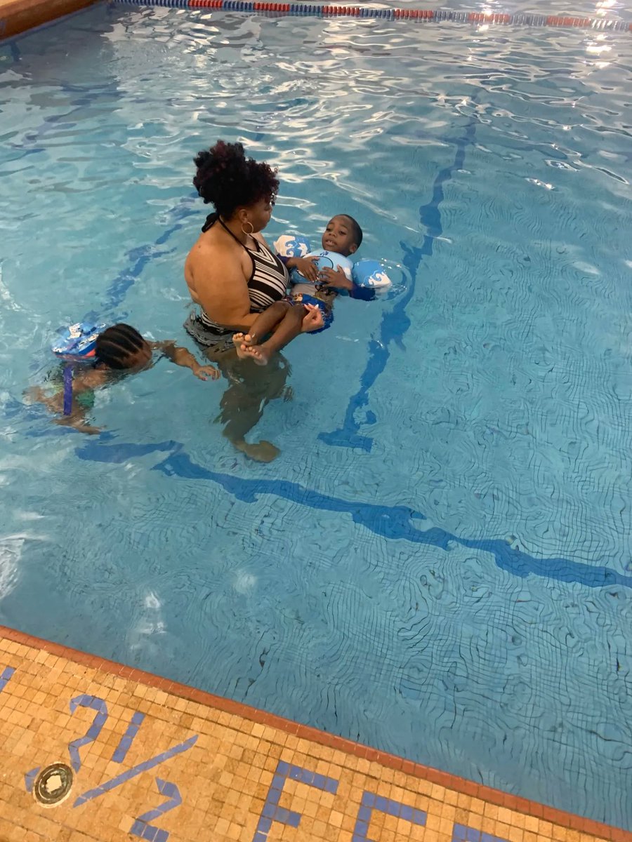 newhavenymca's tweet photo. From water acclimation to swim lessons, we make big strides in swim lessons. All of our preschoolers learned how to float independently. Safety in and around water is part of our curriculum. #YMCA #ForYouthDevelopment #WaterSafety https://t.co/nfsuNn3WKX