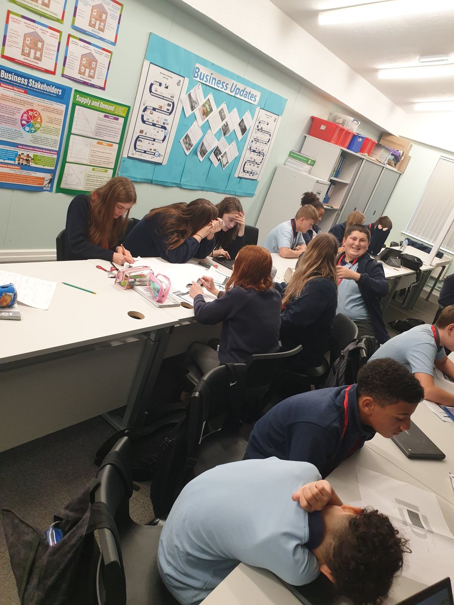 Business_SMC's tweet photo. Year 9 are getting ready to present their Craven Park ideas, from a Vintage carboot sale, to Winter Wonderland and Monster Trucks to Boxing events #creativity #Enterprise #Entrepreneurship @Business_SMC @SMCHull @GEW_Hull @enttruth @GEW_Hull @GEWUK https://t.co/PFTdGOd8Cp
