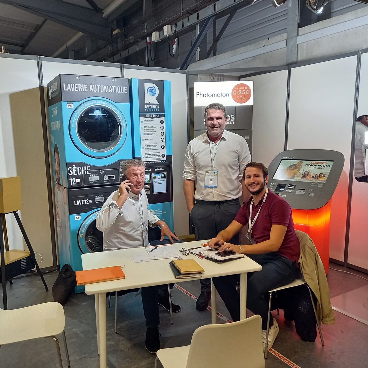 Une ambiance joviale mais studieuse au salon SETT à Montpellier (Salon professionnel des équipements de l’hôtellerie de plein air) 😉👌

#bestteam Serge, Nicolas, Vincent, Arnaud B.

#customerfirst #megroupfrance #salesteam