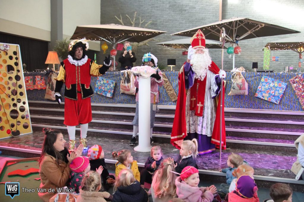 Huis van Nicolaas Weert feestelijk geopend ➜ weertdegekste.nl/2022/11/huis-v… #Weert