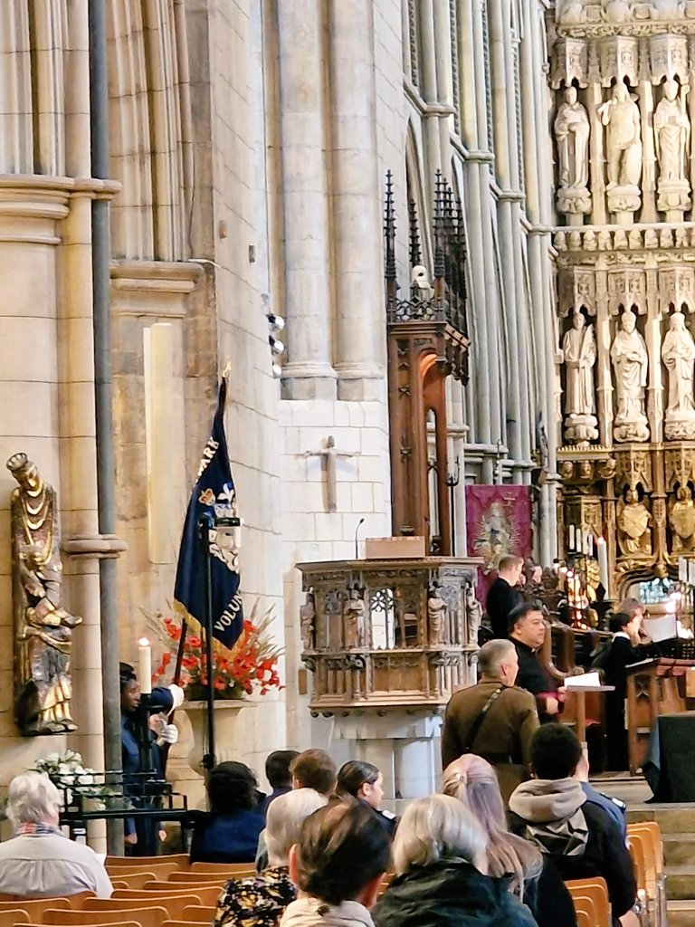 We are so proud to have supported the Act of Remembrance service #RemembranceSunday <a href="/Southwarkcathed/">Southwark Cathedral</a>, our very smart local young people with Veterans &amp; families, civic leaders &amp; guests. Thank you &amp; well done! <a href="/YOULondon1/">YOU London</a> @DanielRIvey <a href="/MPSSouthwark/">Southwark Police | Central South BCU</a>