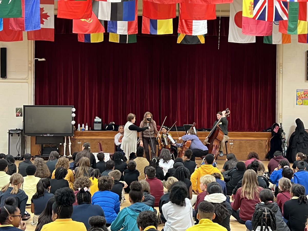 SpeasGlobal's tweet image. “Fall”ing in love with the @wssymphony this morning. Welcome to the #StringQuintet! @WSFCSArts #ArtsEducation #ArtsEd #MusicEd #LearningCommunity @wsfcs #SpeasG4 #SpeasG5