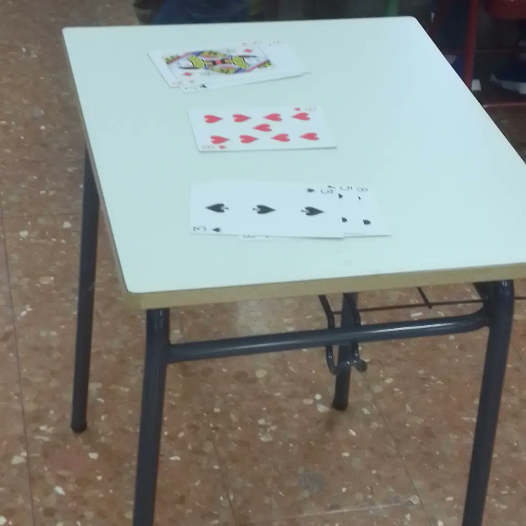 Esta semana ha venido a nuestro cole el taller de <a href="/divermates/">Divermates</a> y el alumnado ha aprendido y se lo ha pasado genial aprendiendo Matemáticas 🃏🎩🪄🧮

#Divermates #divermagia