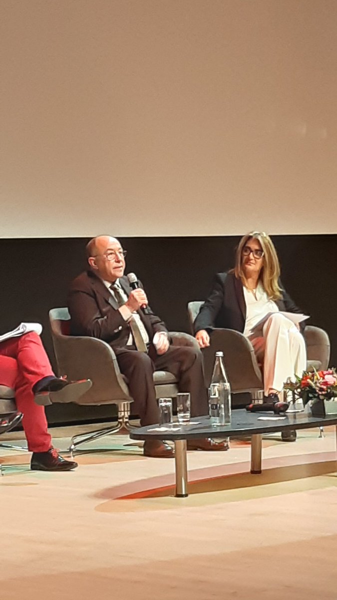 BdT_PDL's tweet photo. En direct de l'évènement Le notariat a un incroyable talent! organisé à @Angers par @Notaires495372 avec l'appui de @BanqueDesTerr. Présentation de la raison d'être du notariat et table ronde consacrée à la RSE avec @Presidente_CSN et @laurentdejoie. Quel succès Cher @BDelorme49! https://t.co/gT6zIVDtRW