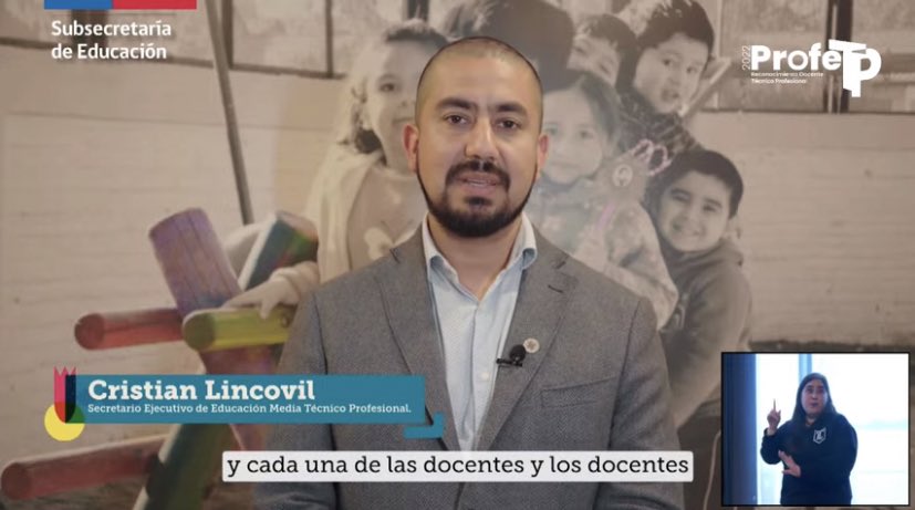 ONGCanales's tweet photo. El Secretario Ejecutivo de Educación Técnico Profesional, Cristian Lincovil, entrega mensaje de valoración a los profesores TP en Chile y a los finalistas del primer reconocimiento #ProfeTP https://t.co/xsC7uD4slI