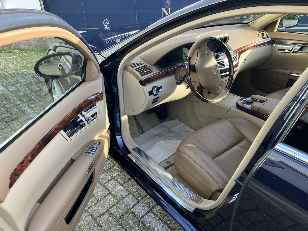 W221 S500 van 2006 met 166.000 km NL geleverd 🥰