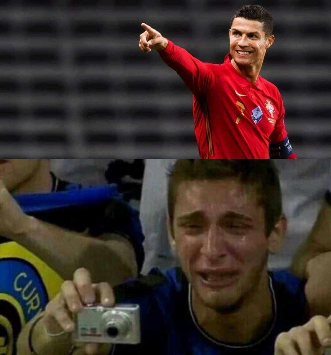 minha mãe: quem vendeu a casa?

- eu no qatar vendo a ultima copa do mundo de cristiano ronaldo: