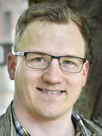 “Open educational resources come in all shapes and sizes, and by starting small, you can often see that it is pretty easy to incorporate open elements in teaching.”

Read the interview with <a href="/MBBlikmans/">Martijn Blikmans</a>, open education specialist at @bibliothecaris: rug.nl/library/news/m… 3/4