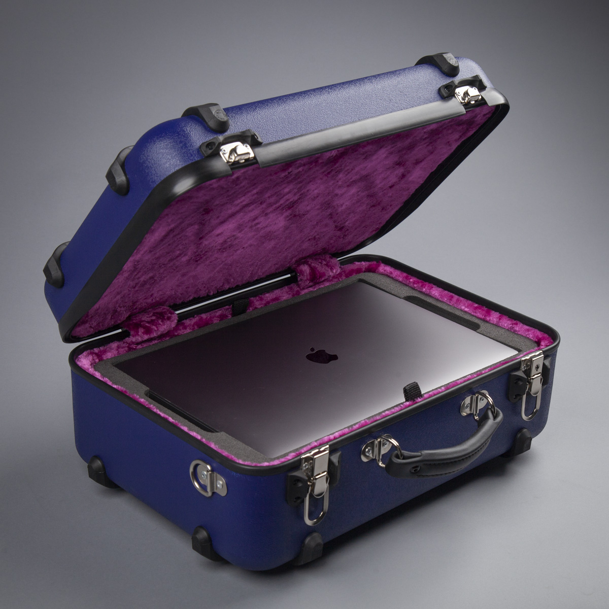 Keep your belongings close at hand with Calton's Laptop Case!