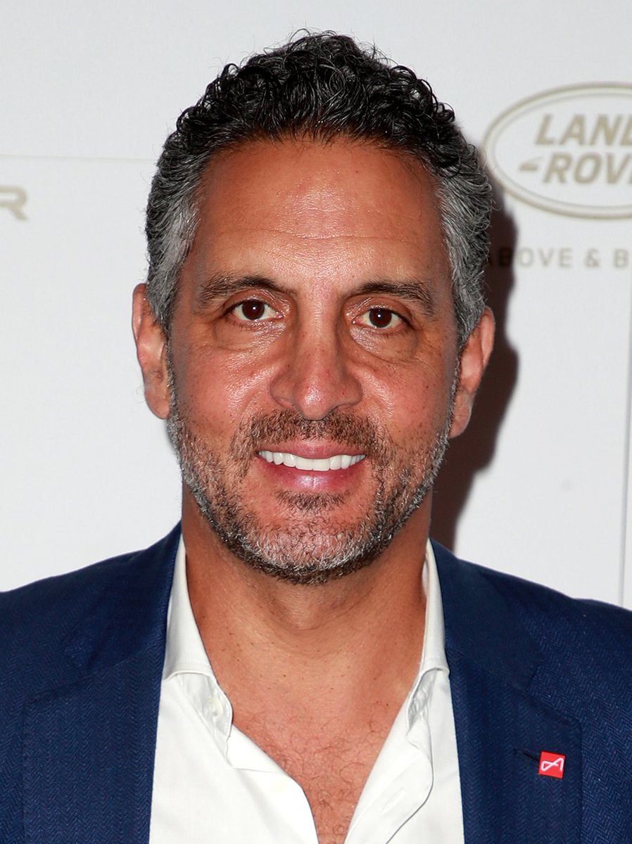 Is mauricio related to John Turturro? #rhobh #buyingbeverlyhills