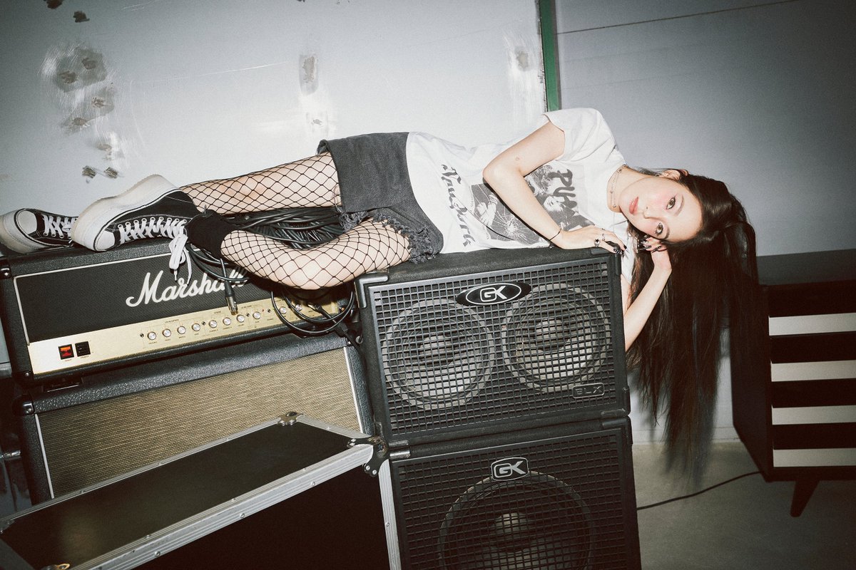 FhnRNljUoAgiFc4?format=jpg&name=medium