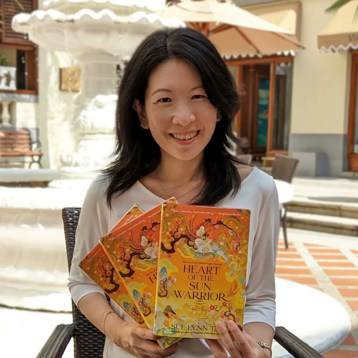 Sue Lynn Tan tweet media