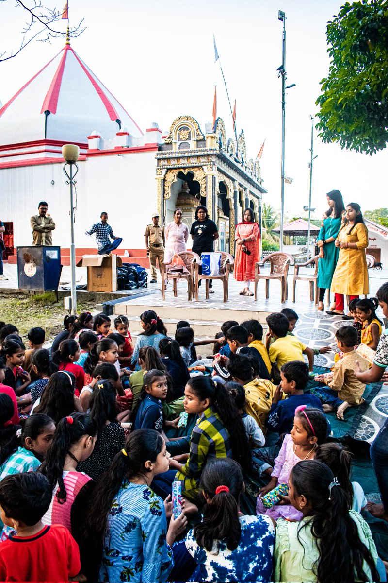FoundationUci's tweet photo. Children's Day was celebrated by a small event wherein we distributed school bags to 70 students as a token of love at #AnantVidya, a community centre run by UCI Foundation. We thank ADC Dyotiva Bora for joining us. 
@DCSonitpur @pallablochandas @Dipannitasharma @AbhineetMishraa https://t.co/pFqVrFUch2