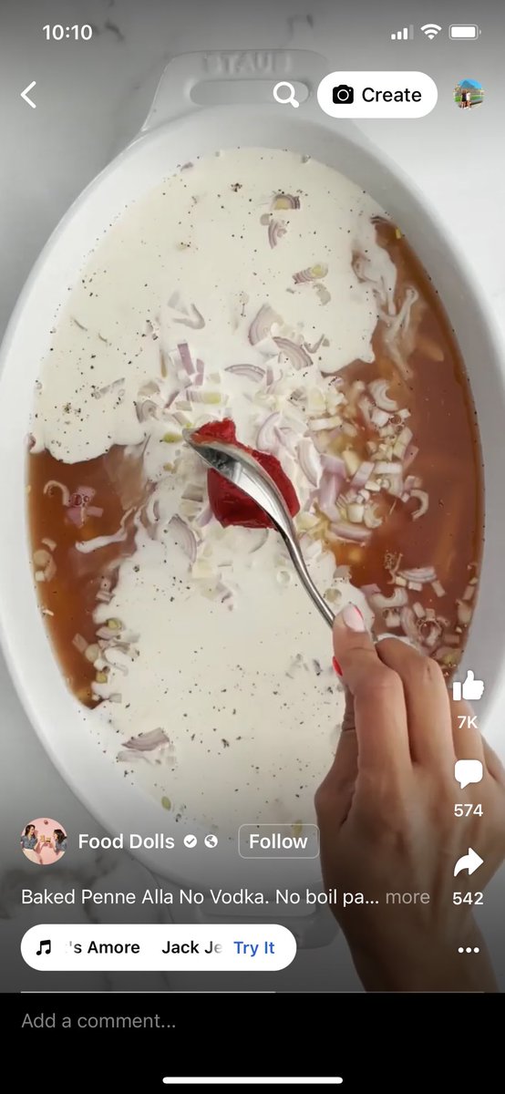 JACKatyou's tweet photo. I am SICK AND TIRED of watching videos of people “cook” pasta by mixing dry noodles, sauce and water together and putting it in the oven. https://t.co/0ZTHpV3b8j