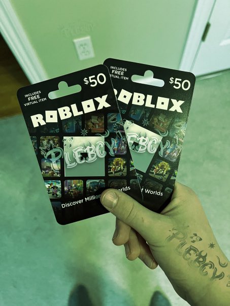 Plebcy on X: 1,000 Robux Roblox Card, Like this Tweet to win